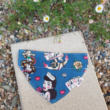 Load image into Gallery viewer, Pet BANDANAS 🐶🐱 FREE POSTAGE!!