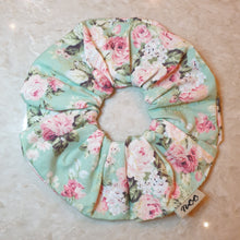 Load image into Gallery viewer, SCRUNCHIES 💐 FREE POSTAGE!!